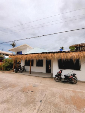 Silom Hostel Catangnan Siargao beside Kanaway Surf Shop